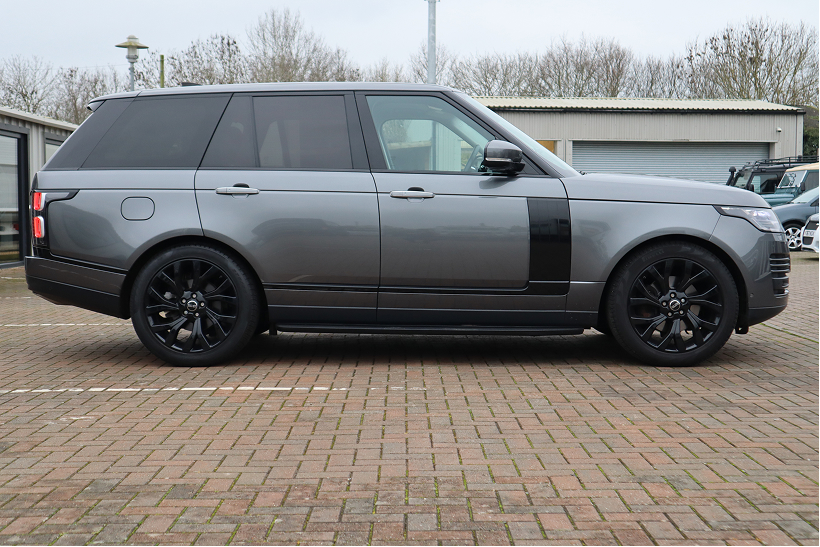 Range Rover Vouge SE 3.0 V6 Diesel