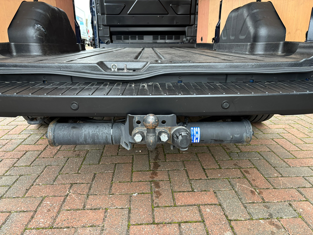 Longer Extra Long & High VanWheelbase Van Manual & Auto Gearbox Available